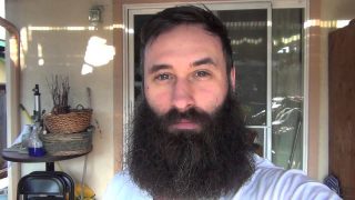 Отглеждане на брада за 365 дни – ВИДЕО