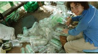 Мъж събирал пластмасови бутилки цяла зима…съседите му се смеели, но сега не им се вярва!