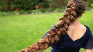 Залейте едно кубче мая с малко мед и косата ви ще започне да изглежда по-жива и гъста както преди години